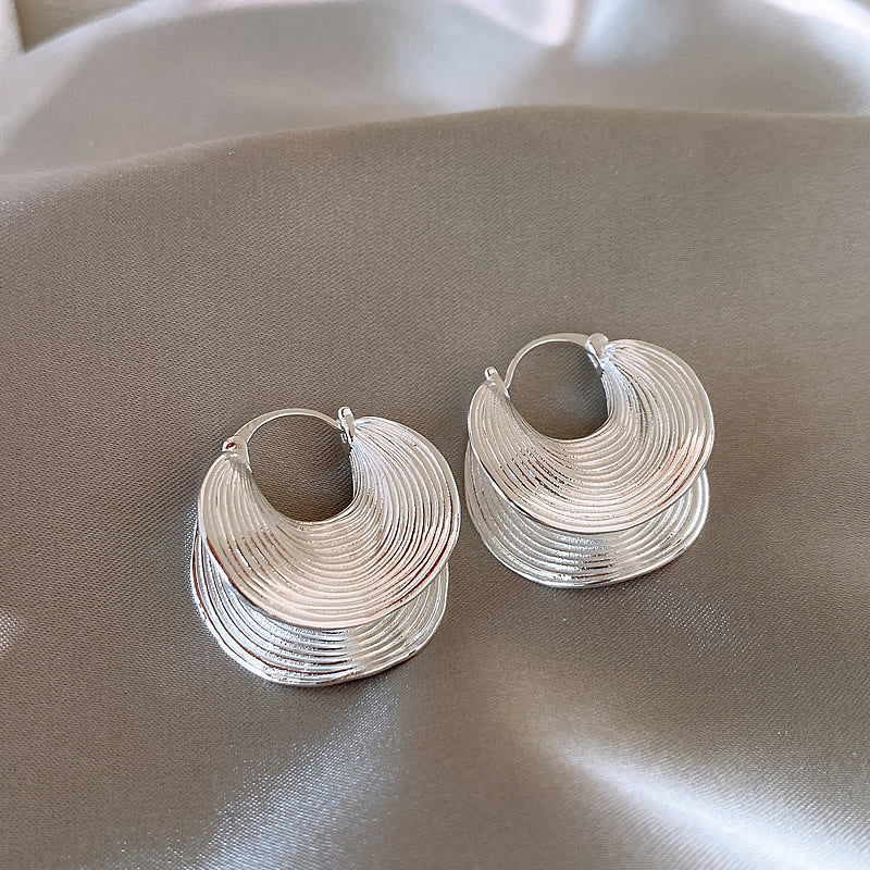 Romantic Earring for Special Moments