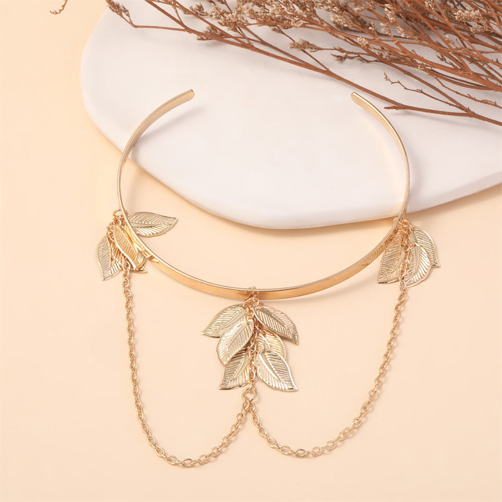 Classic Gold Bracelet with Timeless Appeal