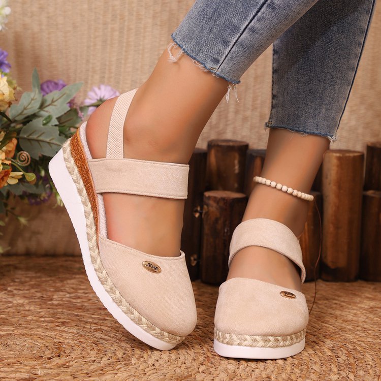 Chic Orthopedic Sandals with Unique Design