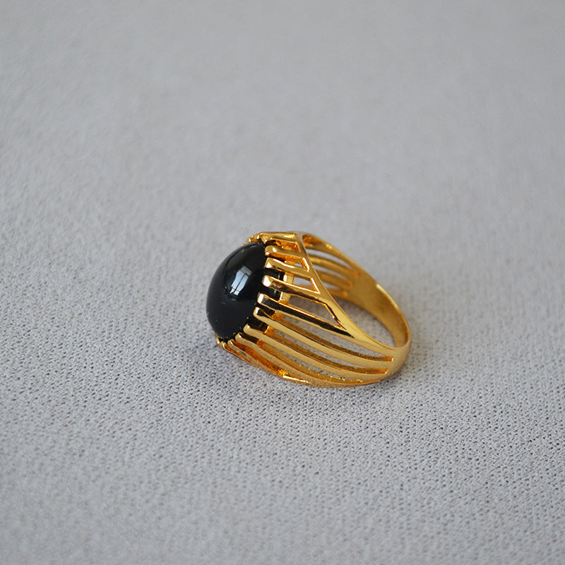 Charming Gold Ring for Any Occasion