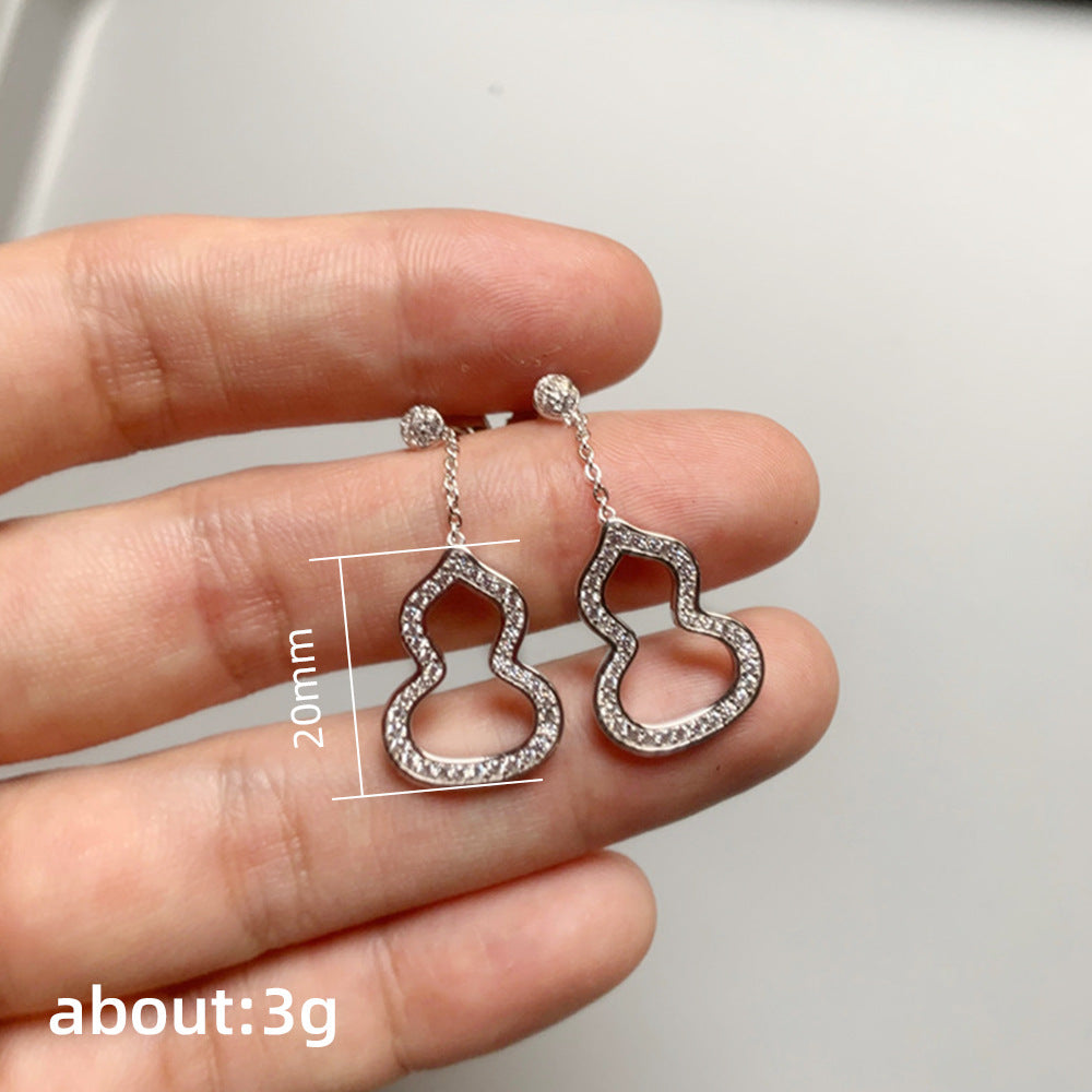 Classic Earring with Timeless Appeal