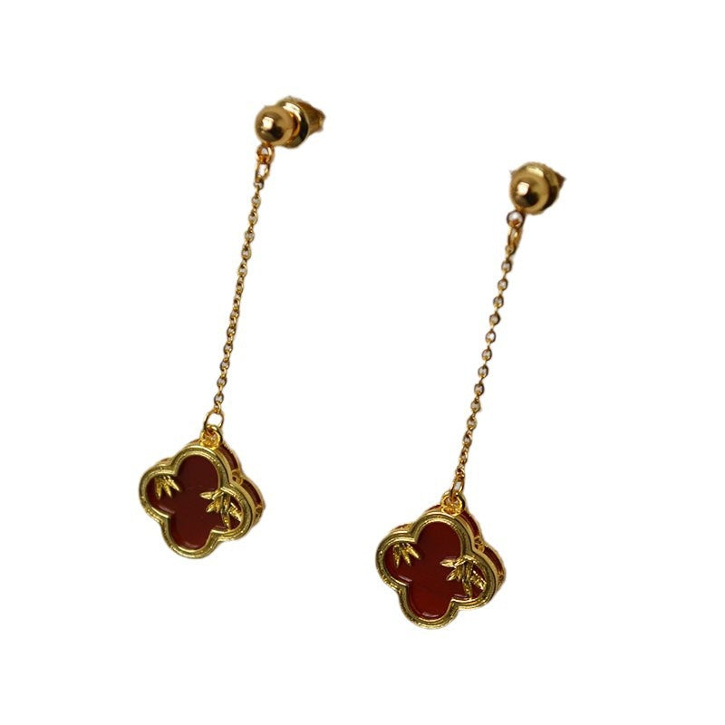 Romantic Silver Earring for Special Moments