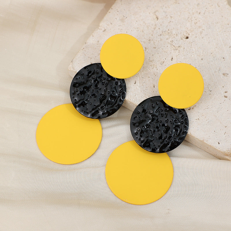 Classic Earring with Timeless Appeal