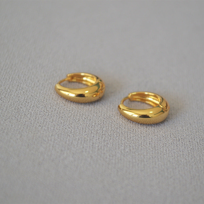 Beautiful Gold Earring with Unique Style