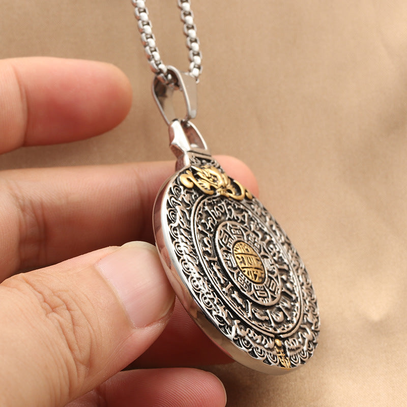 Charming Pendant for Any Occasion