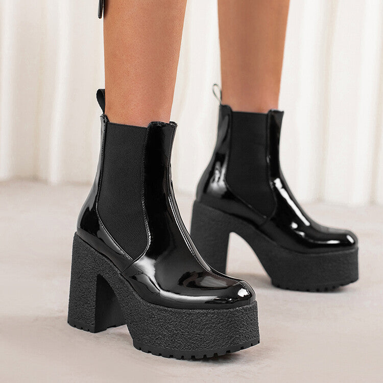 Graceful Orthopedic Boots for Modern Look