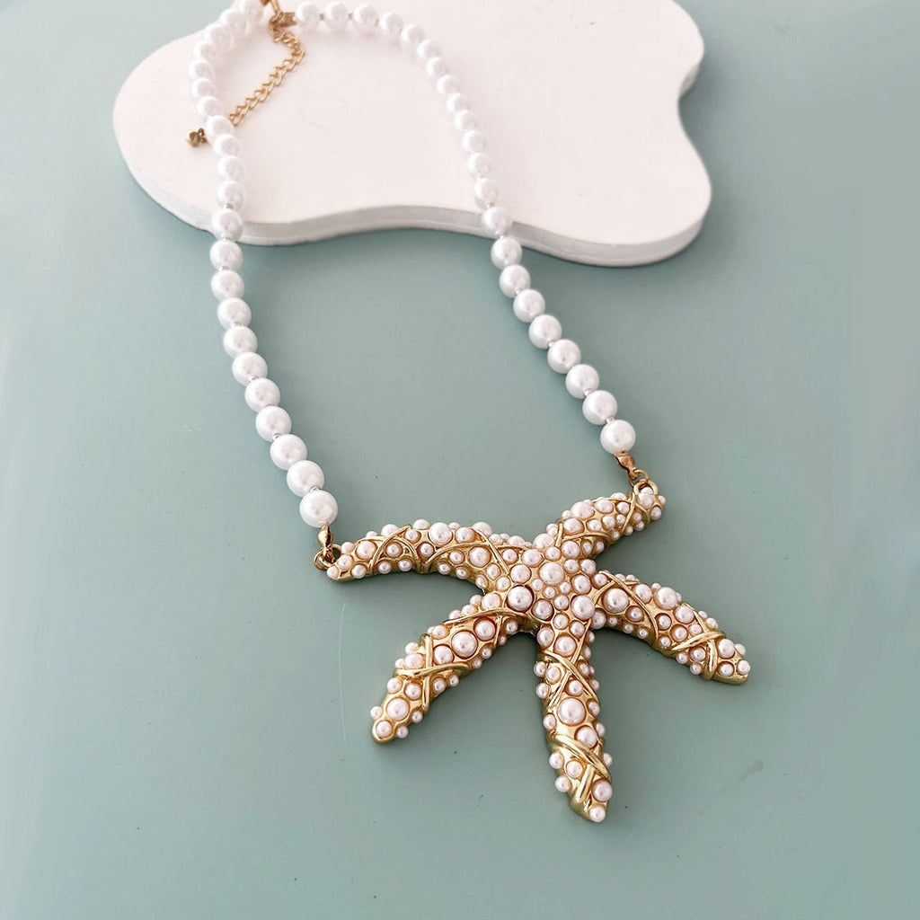 Romantic Pearl Necklace for Special Moments