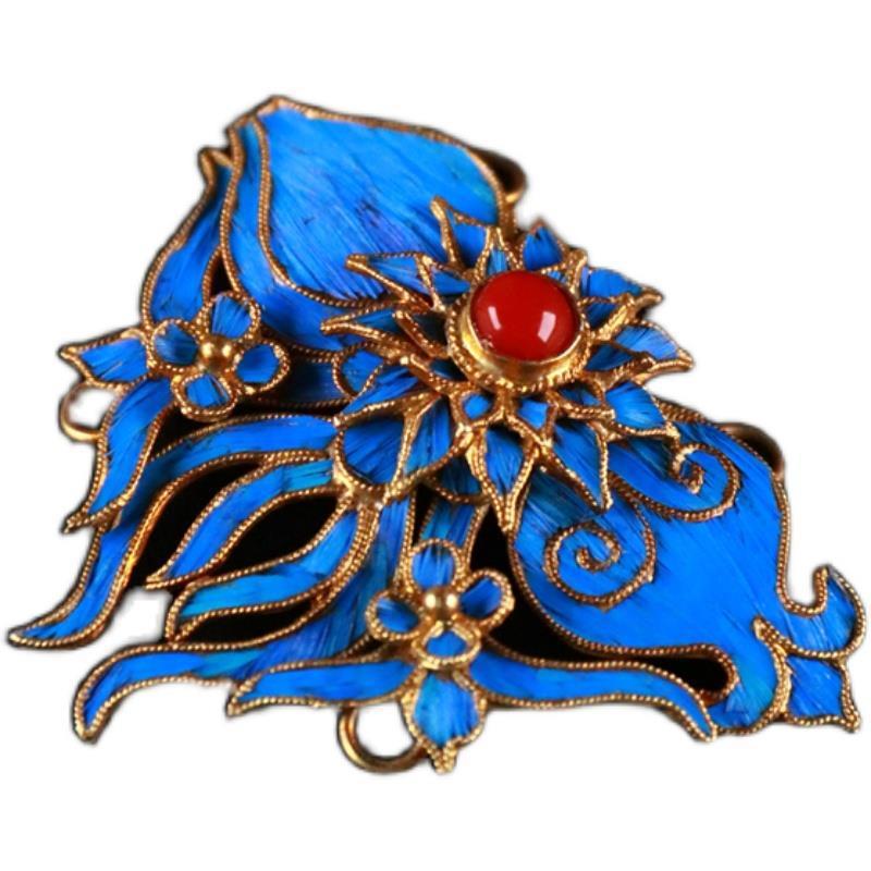 Charming Piece for Any Occasion