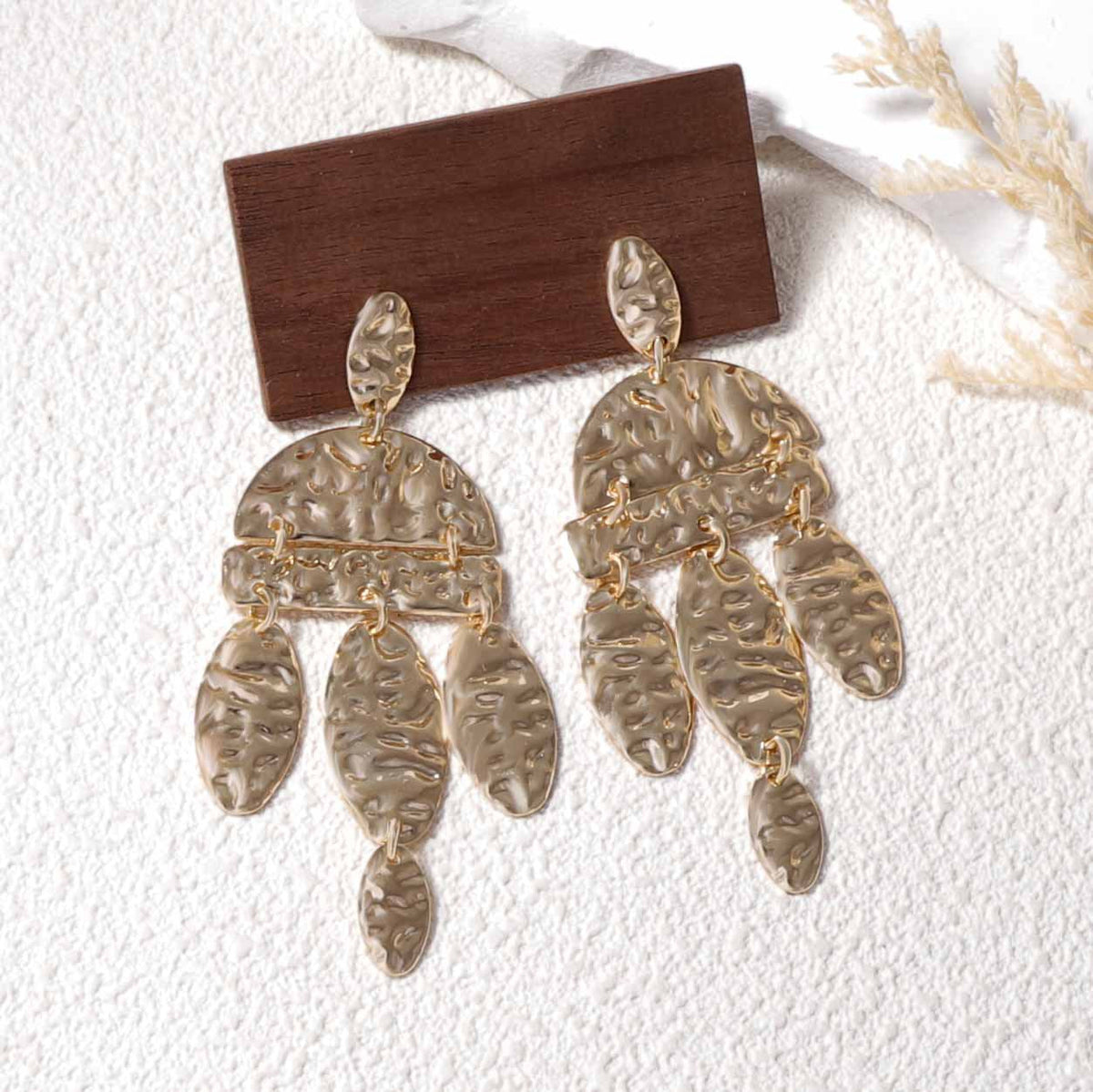 Charming Earring for Any Occasion