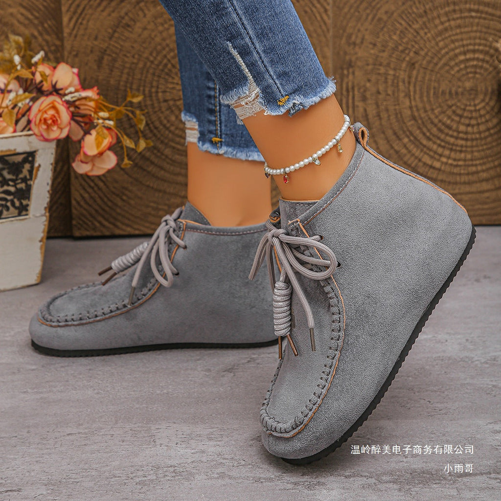 Graceful Orthopedic Boots for Modern Look