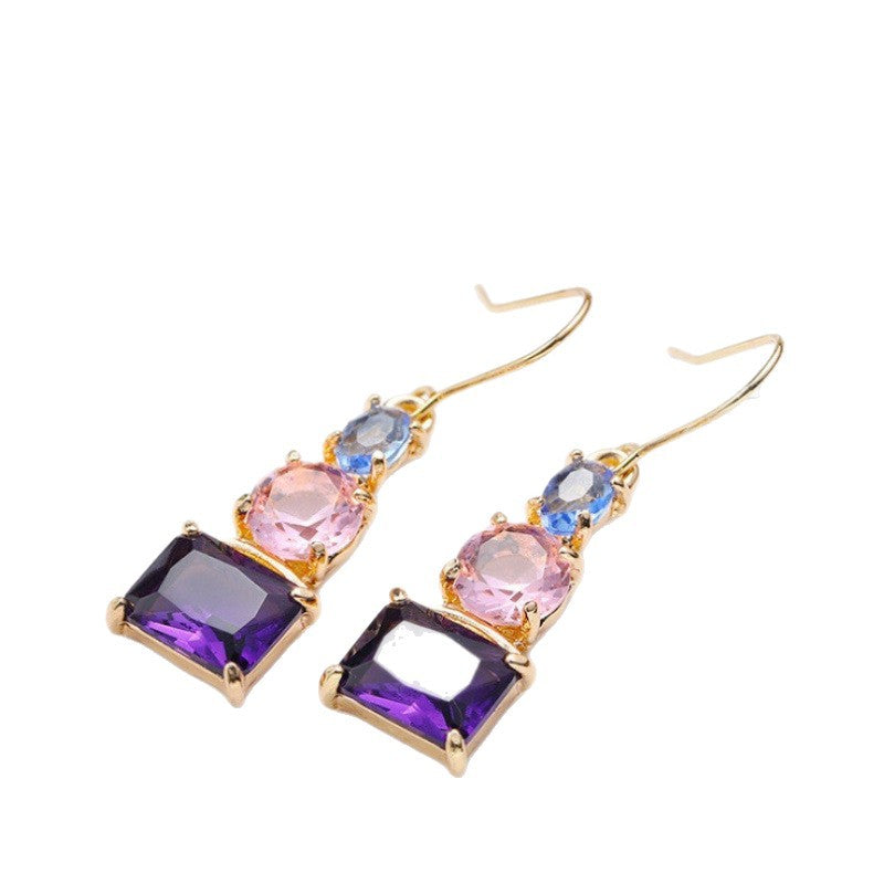 Beautiful Gold Earring with Unique Style