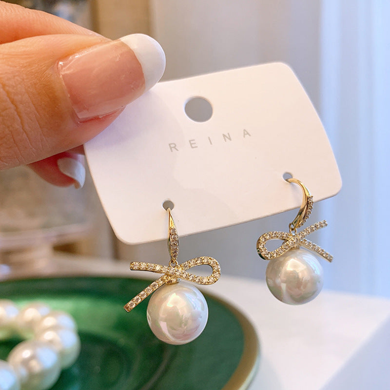 Stunning Pearl Earring for Daily Wear