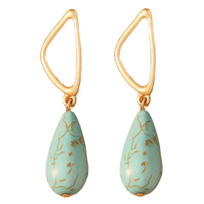 Classic Earring with Timeless Appeal