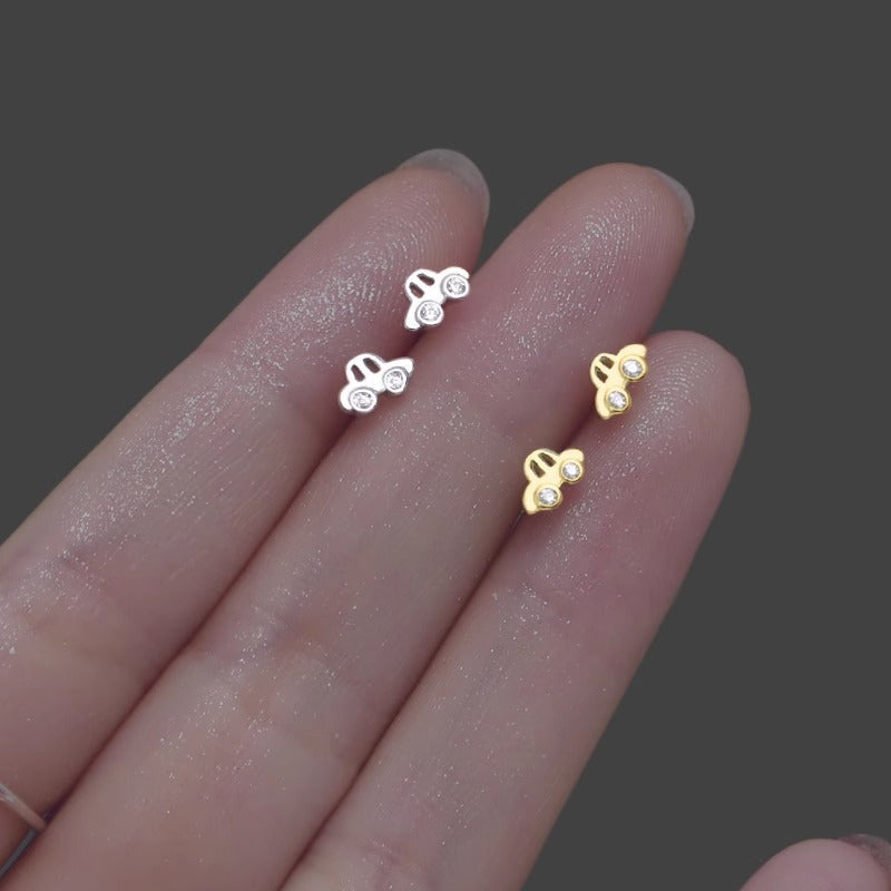 Charming Earring for Any Occasion