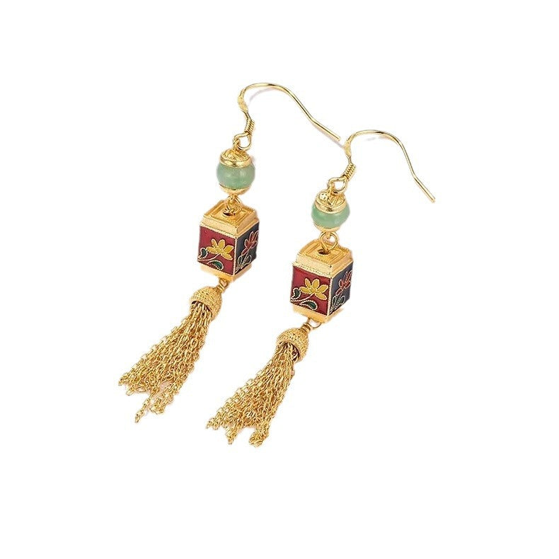 Elegant Silver Earring for Every Occasion