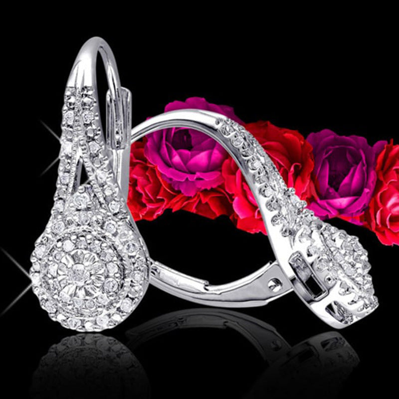 Classic Earring with Timeless Appeal