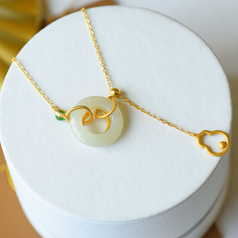 Charming Gold Necklace for Any Occasion