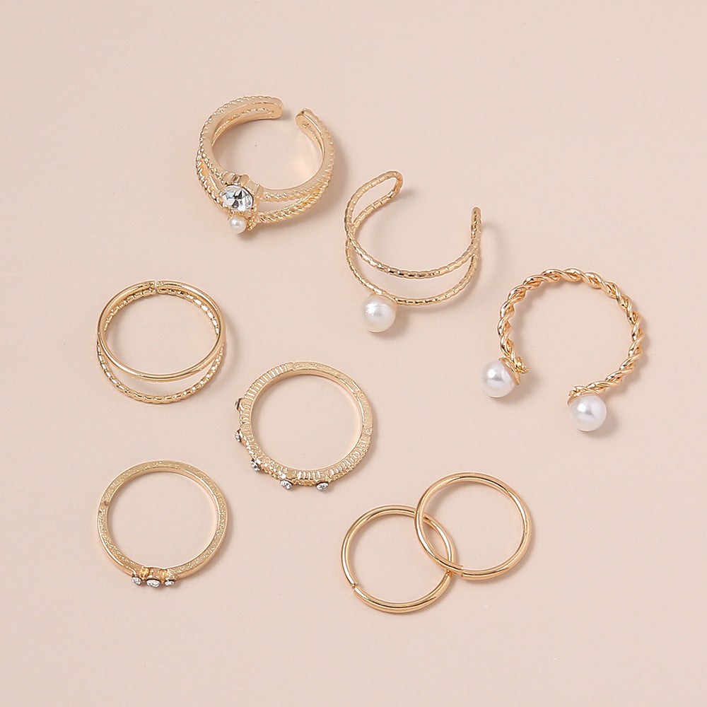 Beautiful Gold Set with Unique Style