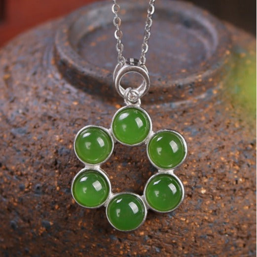 Classic Gold Necklace with Timeless Appeal