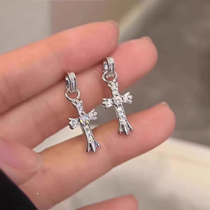 Charming Earring for Any Occasion