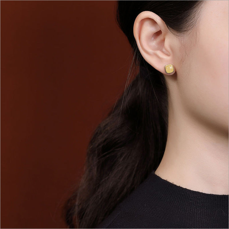 Stunning Gold Earring for Daily Wear