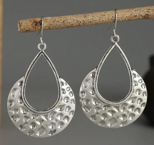 Stunning Earring for Daily Wear