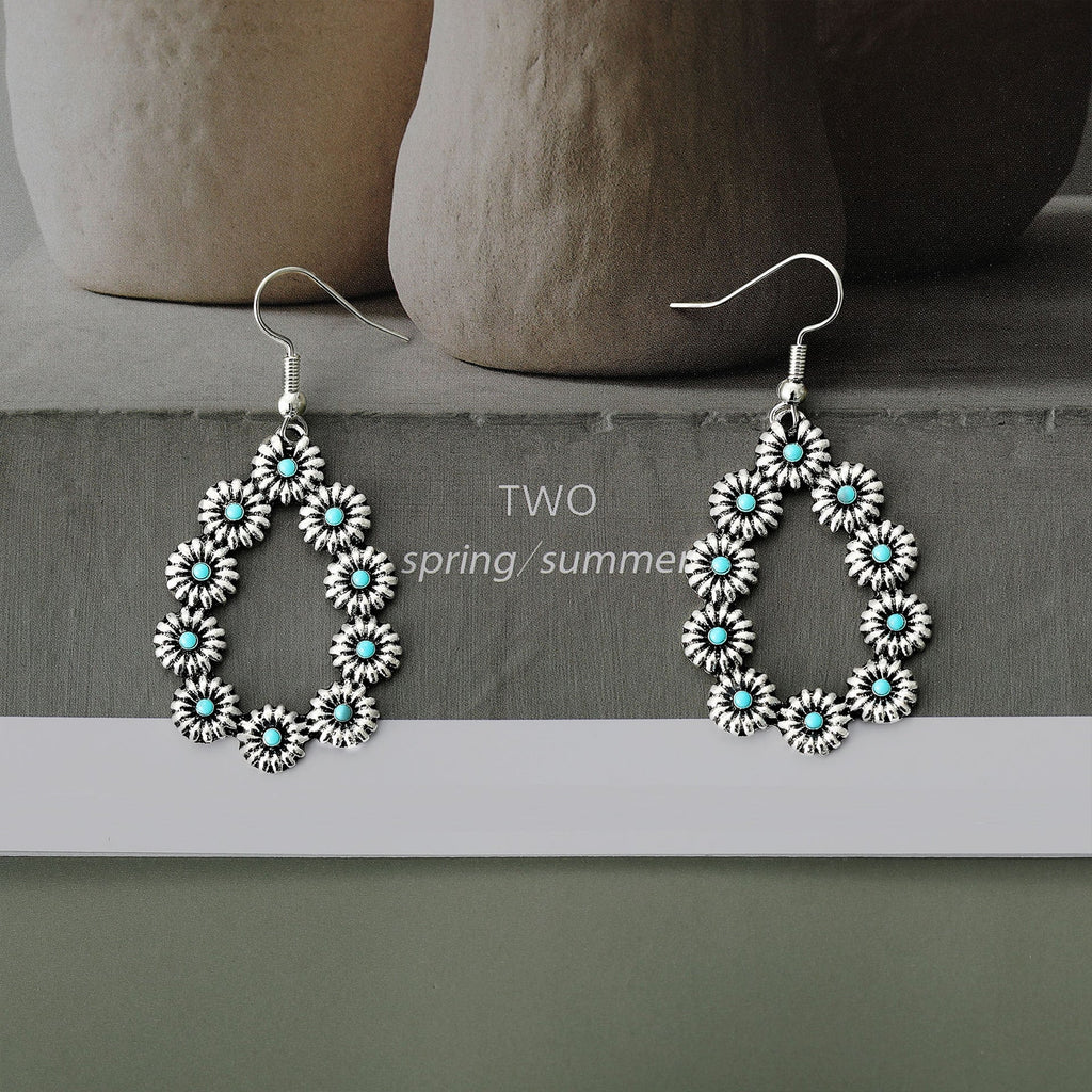 Charming Earring for Any Occasion