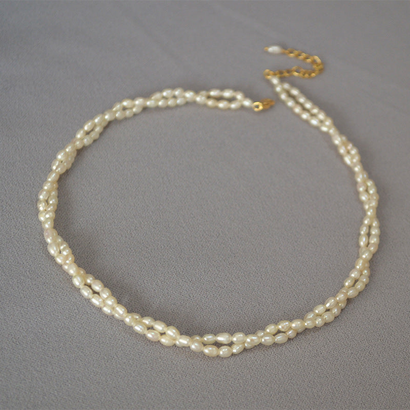 Romantic Pearl Necklace for Special Moments