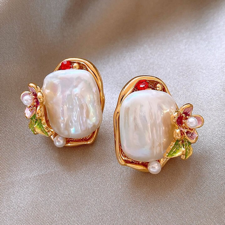 Vintage Handmade Pearl Earring
