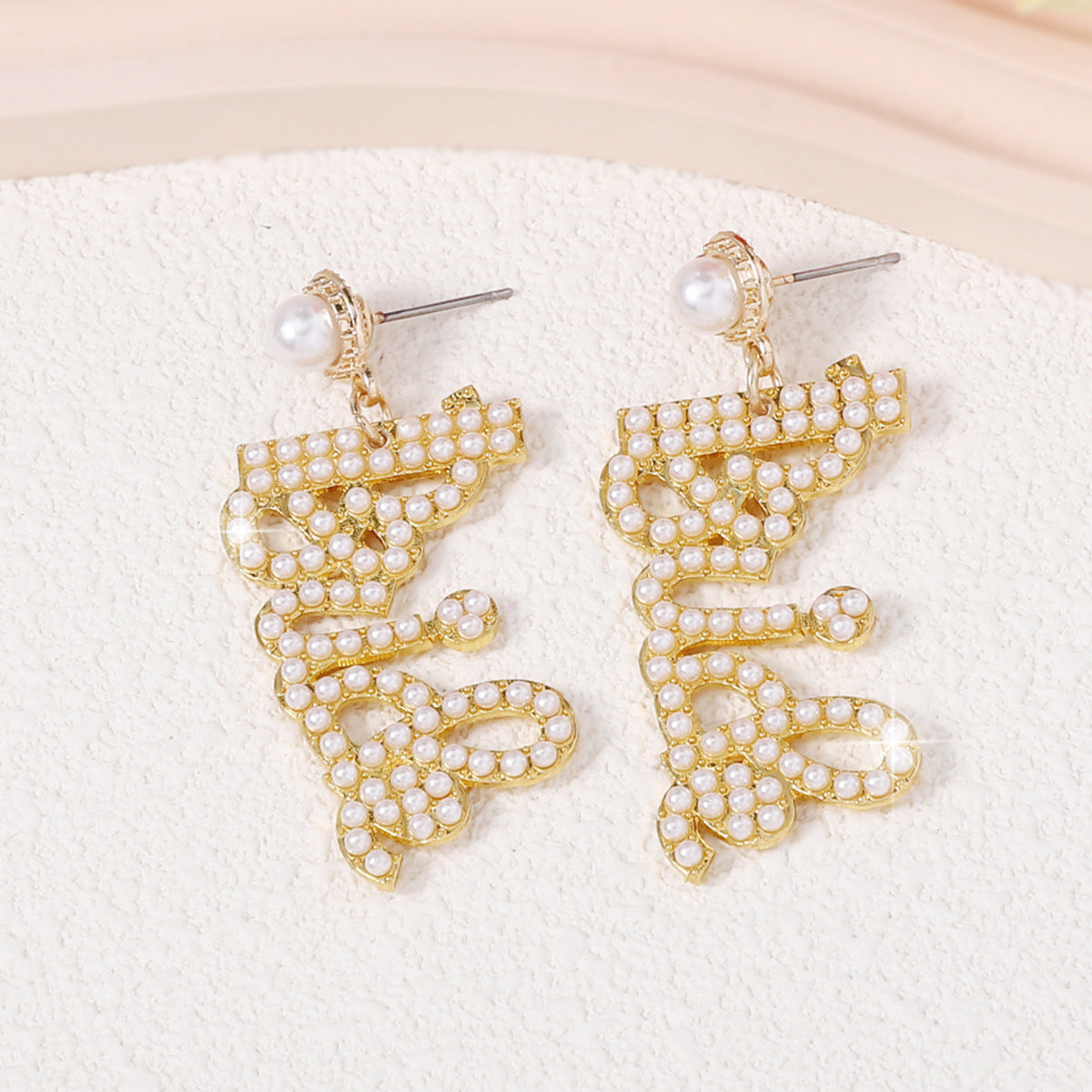 Classic Earring with Timeless Appeal