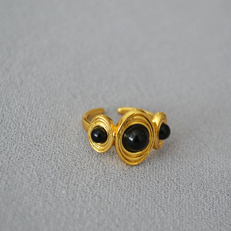 Romantic Gold Ring for Special Moments