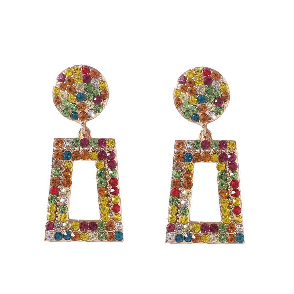 Charming Earring for Any Occasion