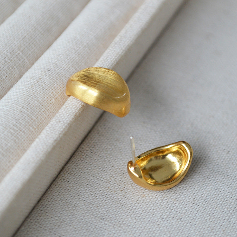 Classic Earring with Timeless Appeal