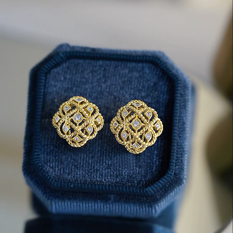 Elegant Earring for Every Occasion