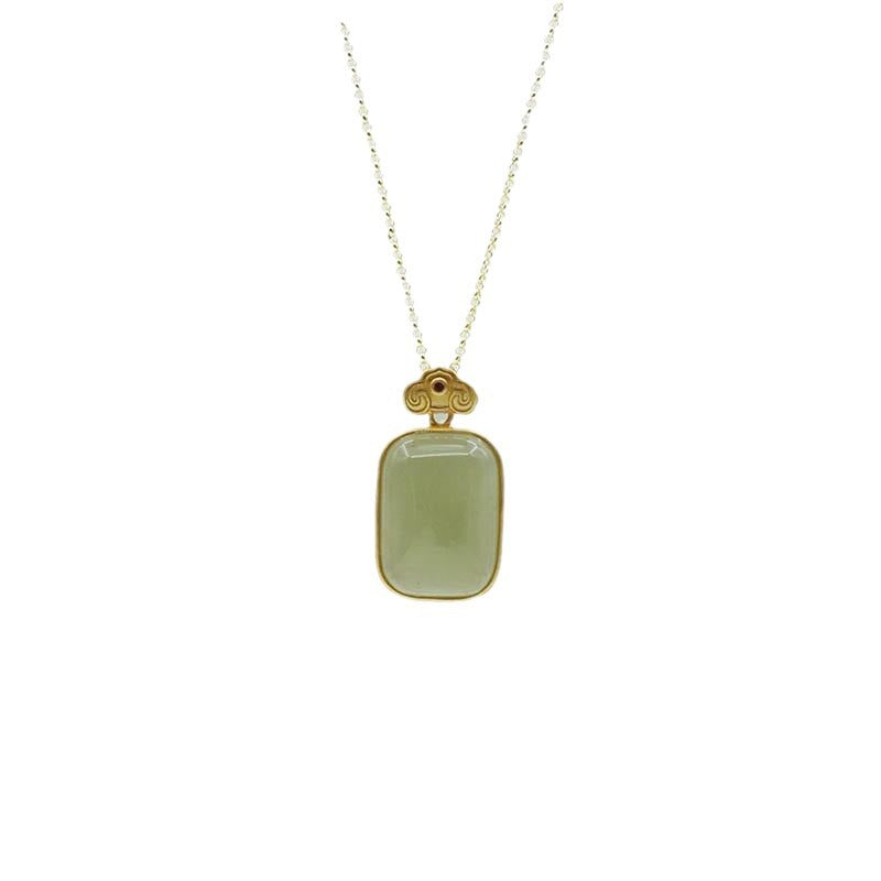 Stunning Gold Necklace for Daily Wear