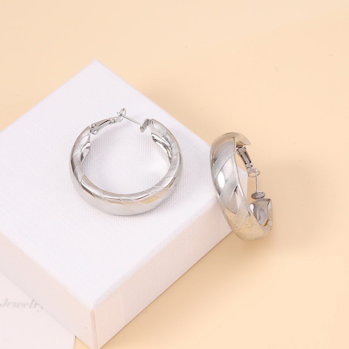 Romantic Earring for Special Moments