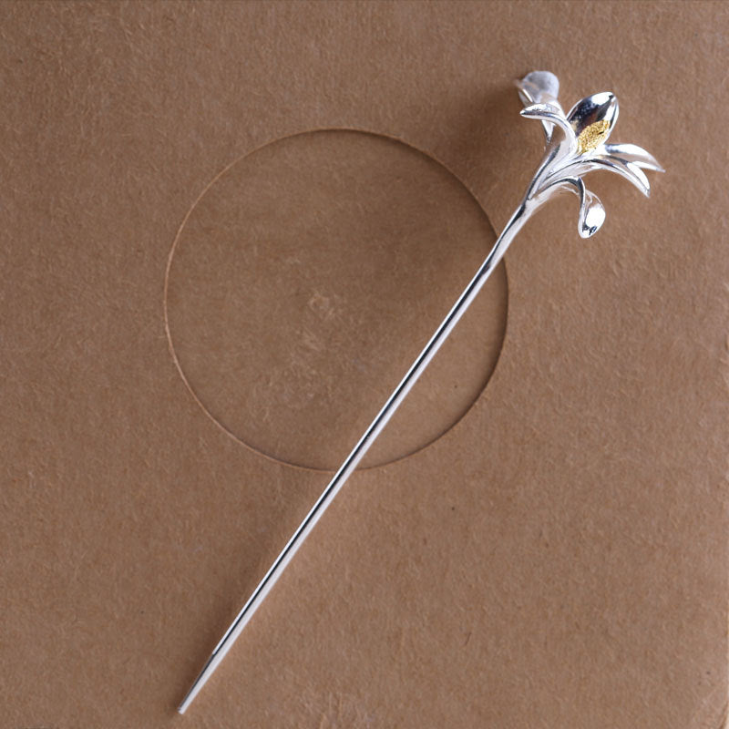 Romantic Gold Piece for Special Moments