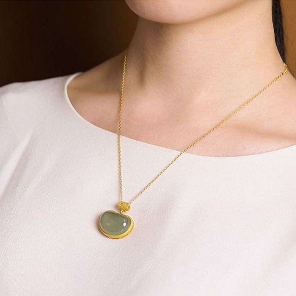 Elegant Gold Set for Every Occasion