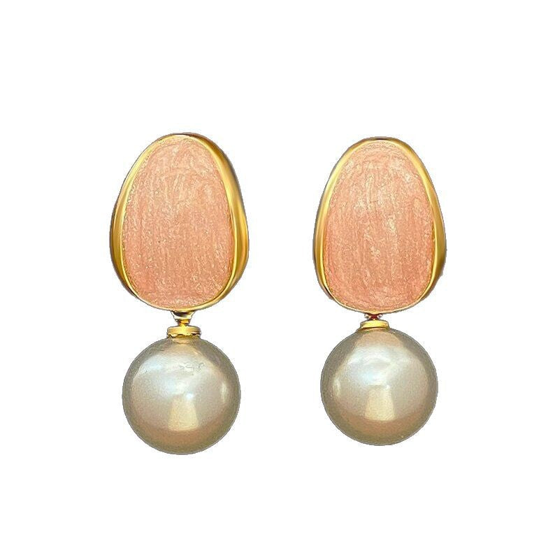 Romantic Pearl Earring for Special Moments