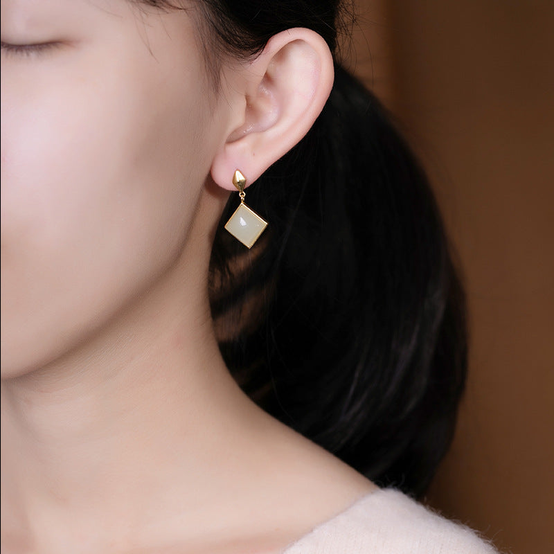 Stunning Gold Earring for Daily Wear