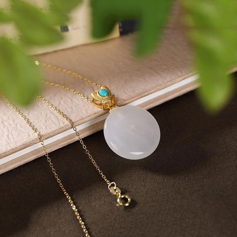 Stunning Gold Necklace for Daily Wear