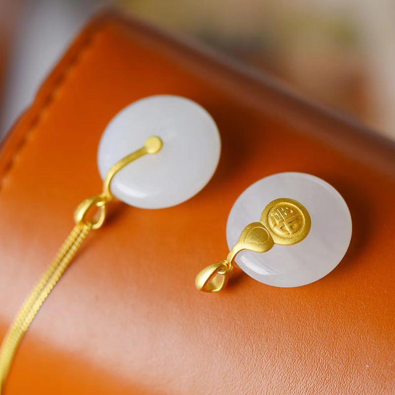 Charming Gold Necklace for Any Occasion