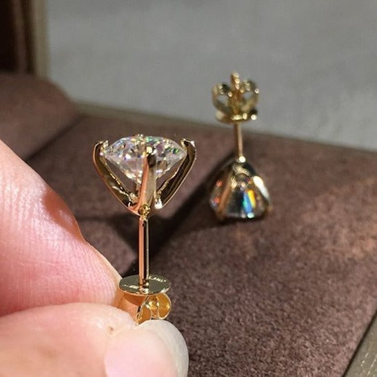Charming Earring for Any Occasion
