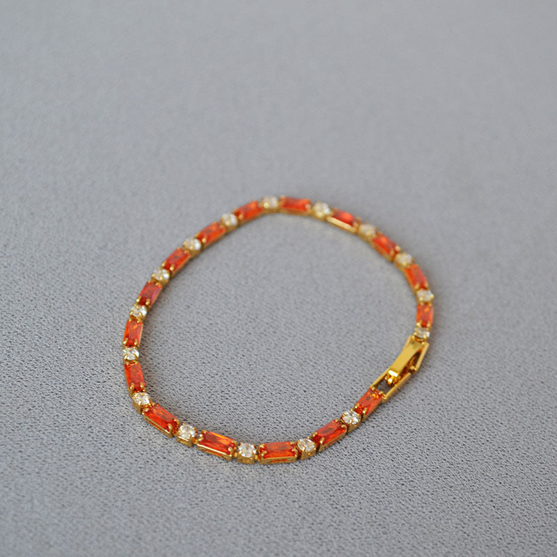 Classic Gold Bracelet with Timeless Appeal
