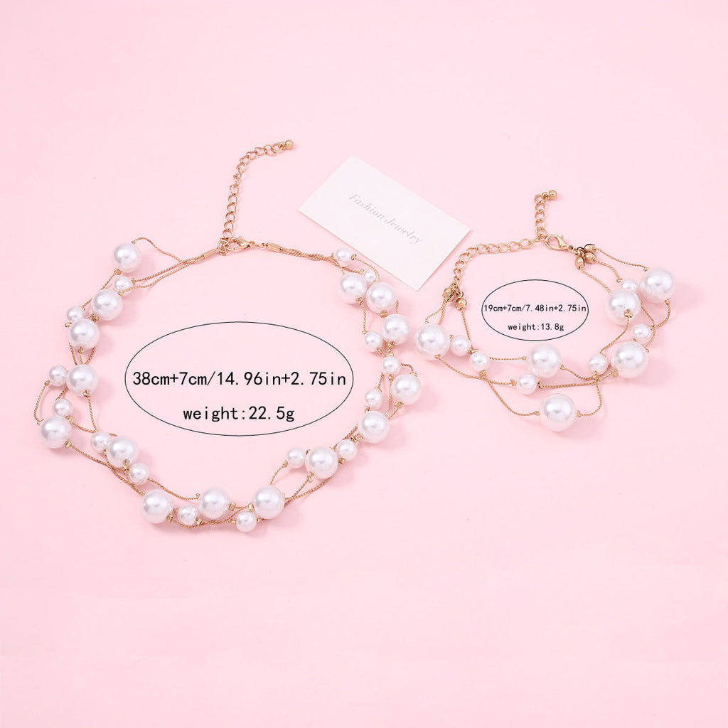 Beautiful Pearl Bracelet with Unique Style