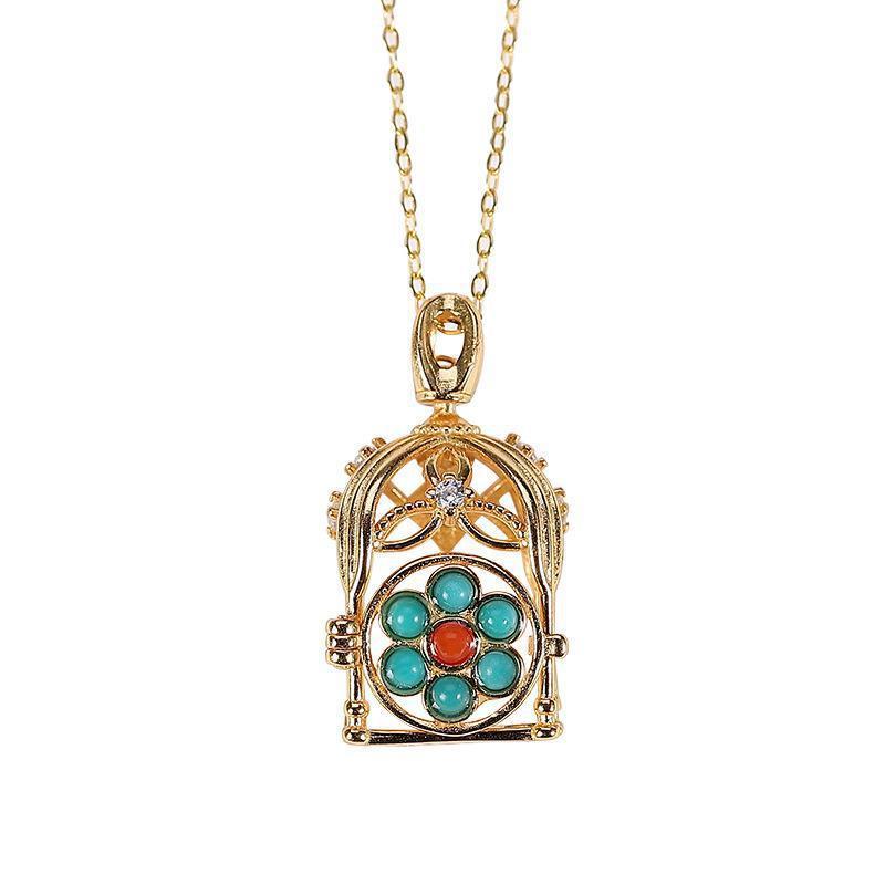 Romantic Gold Necklace for Special Moments