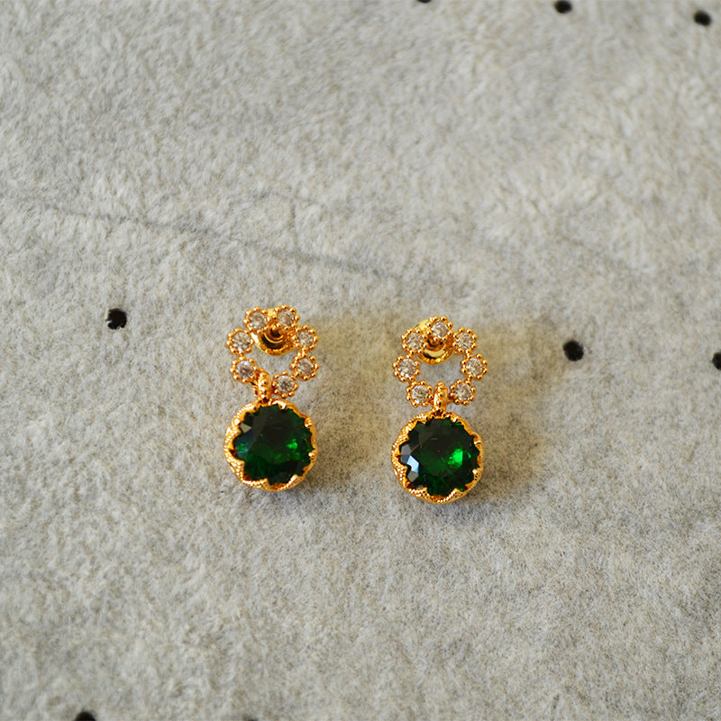 Romantic Silver Earring for Special Moments
