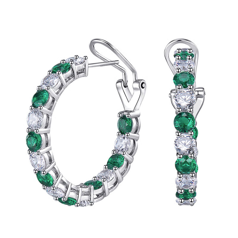Charming Earring for Any Occasion