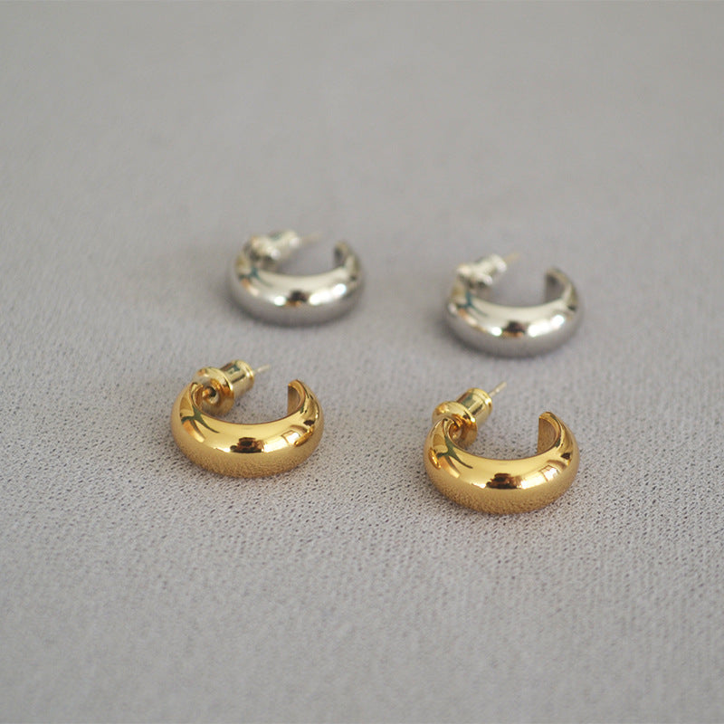 Elegant Gold Earring for Every Occasion
