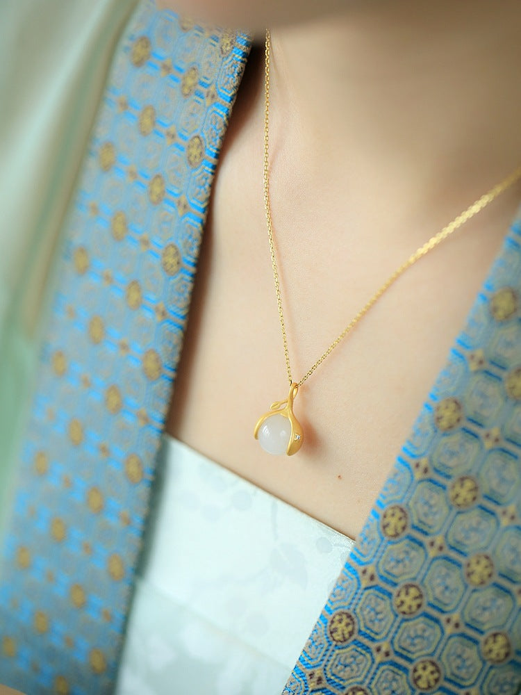 Elegant Gold Necklace for Every Occasion